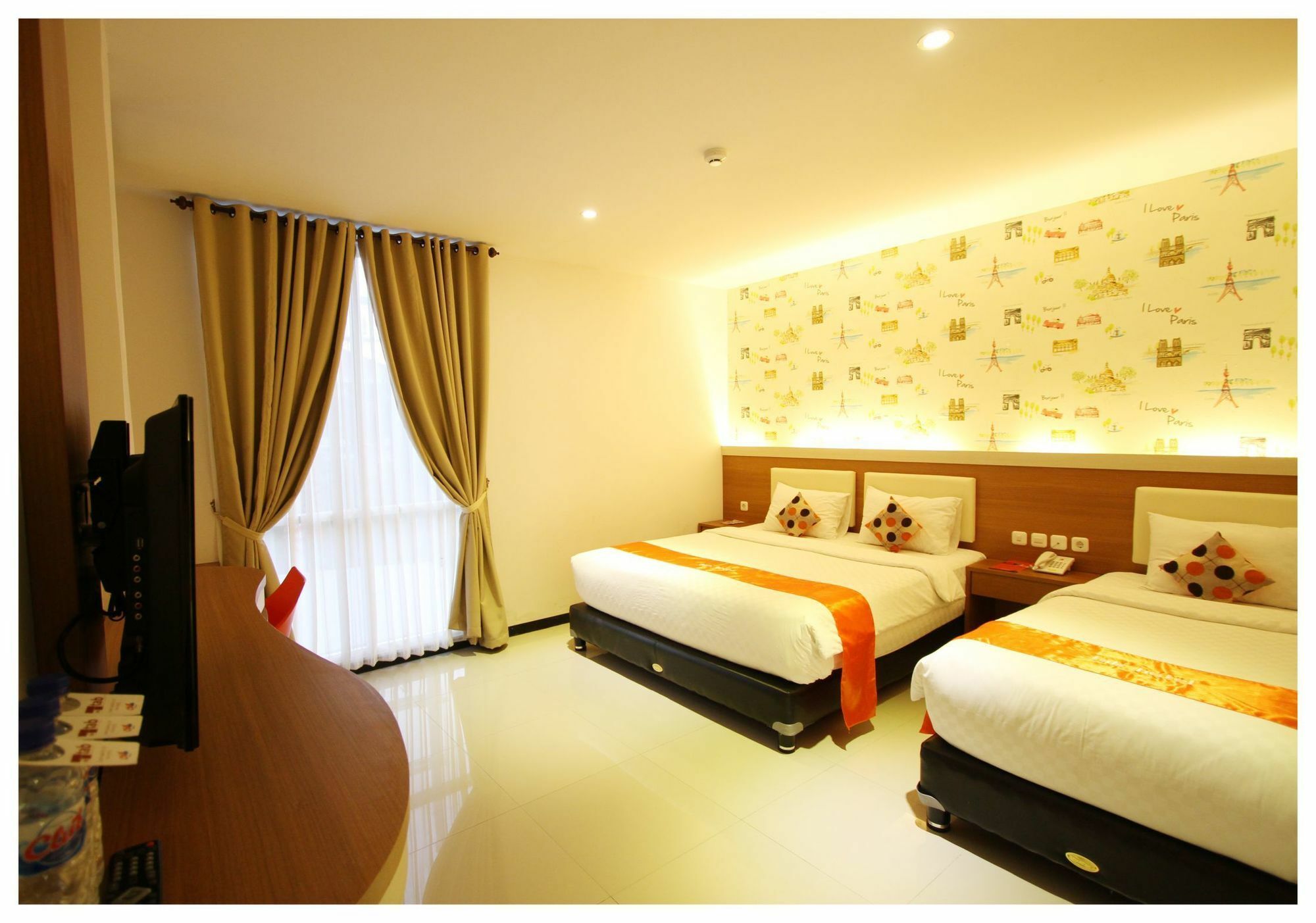 Tab Hotel Сурабая Экстерьер фото